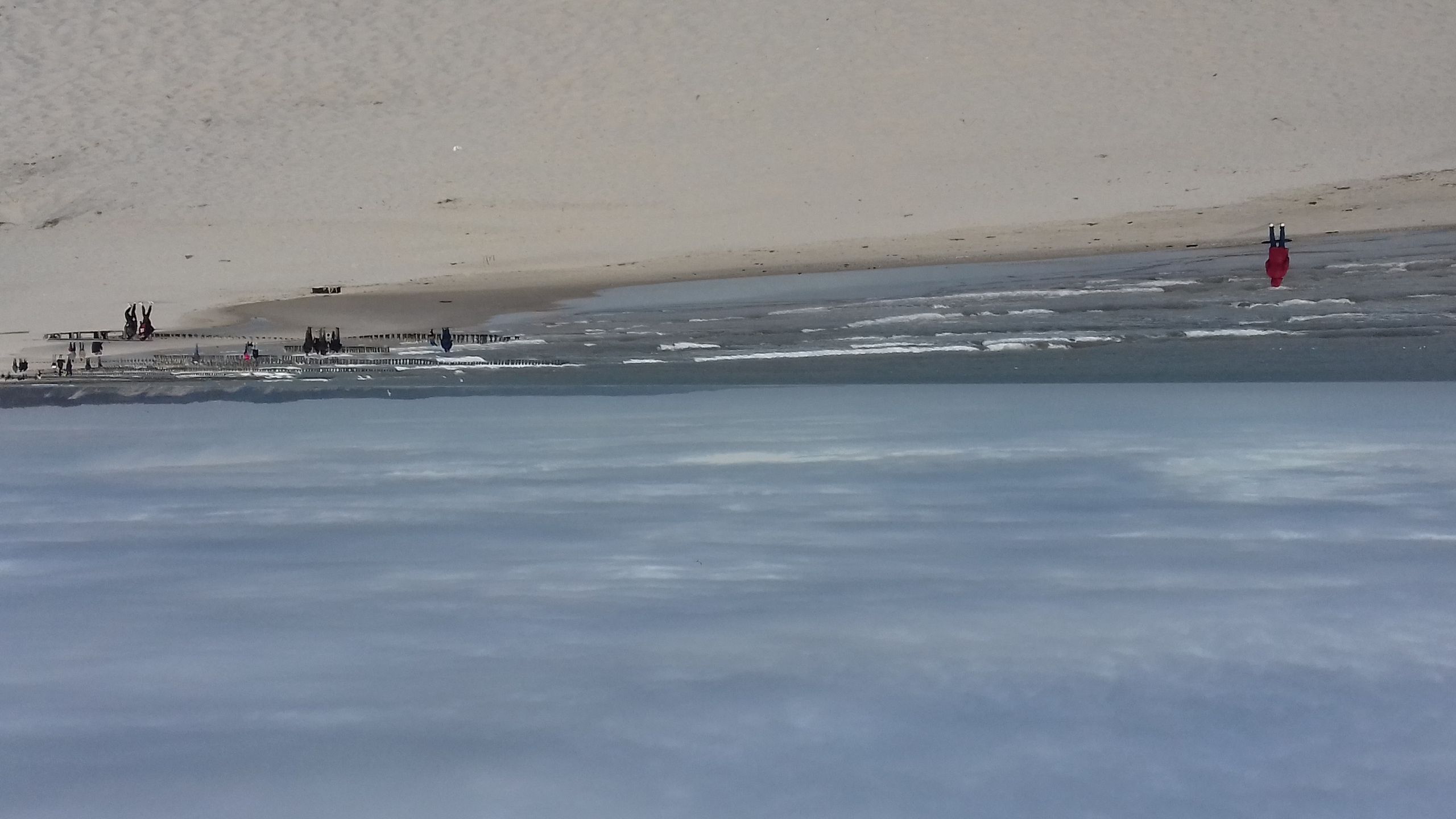 Poza sezonem na plażach nie ma tłumów