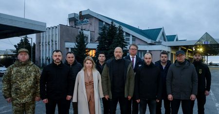 Premier Ukrainy przyjechał na granicę. Polaków nie było