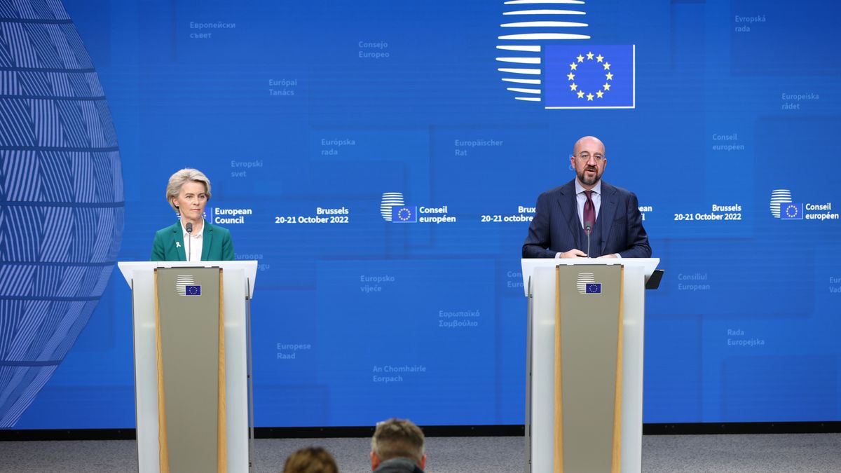 BRUSSELS, BELGIUM - OCTOBER 21: President of the European Commission Ursula von der Leyen (L) and President of the European Council Charles Michel (R) hold a joint press conference within the European Union (EU) Leaders' Summit in Brussels, Belgium on October 21, 2022. (Photo by Dursun Aydemir/Anadolu Agency via Getty Images)