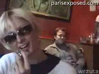 Paris Hilton pali marihuanę (wideo)