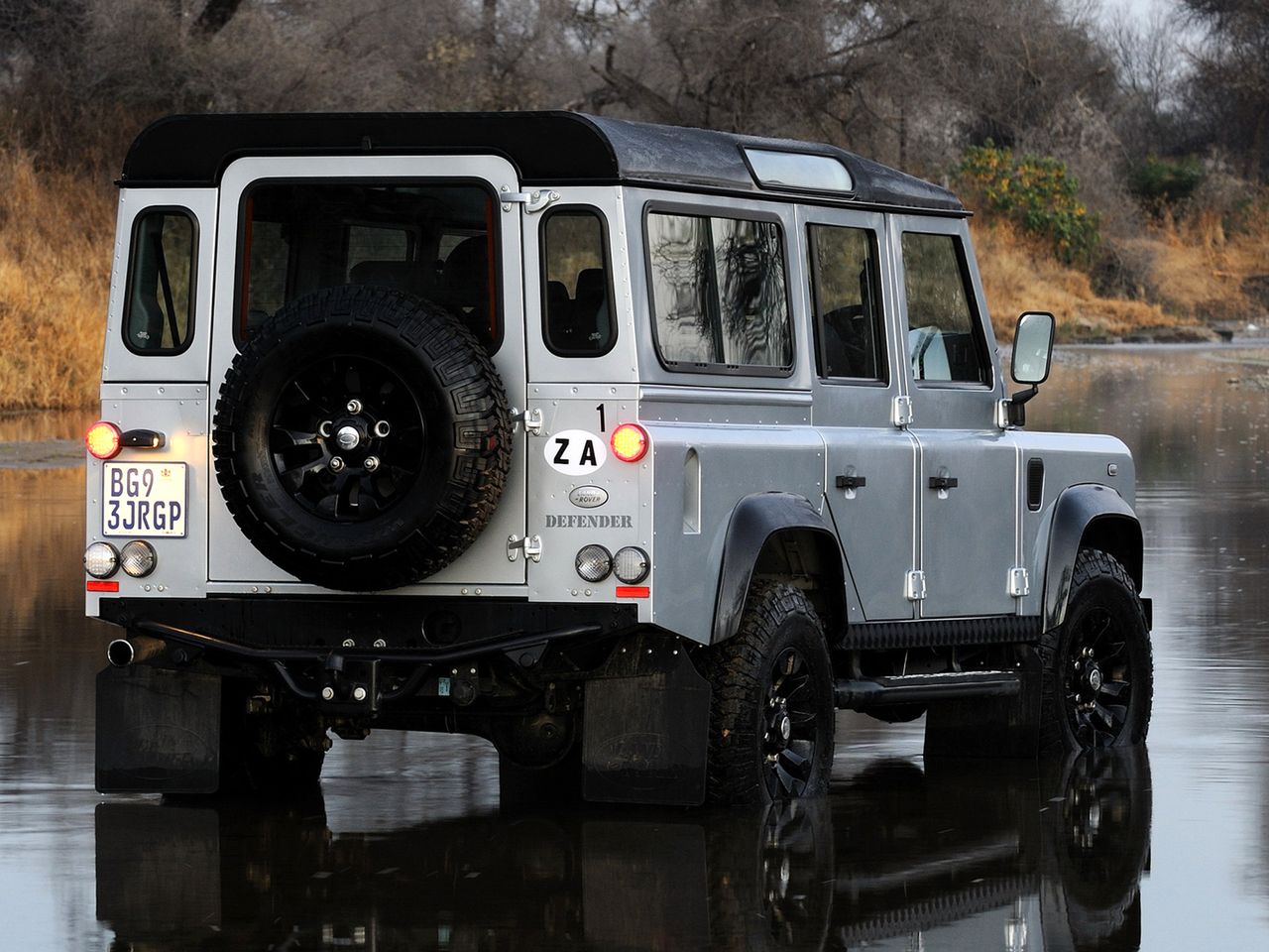 Land Rover Defender 110 Limited Edition (2011)