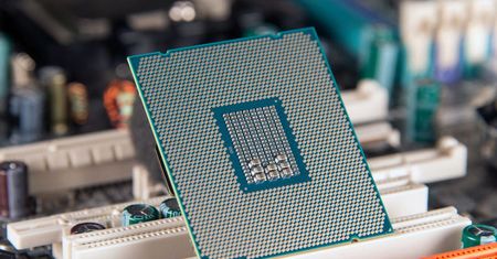 Intel odleciał - absurdalne porównanie procesorów Core 9000 do modeli Ryzen 3000