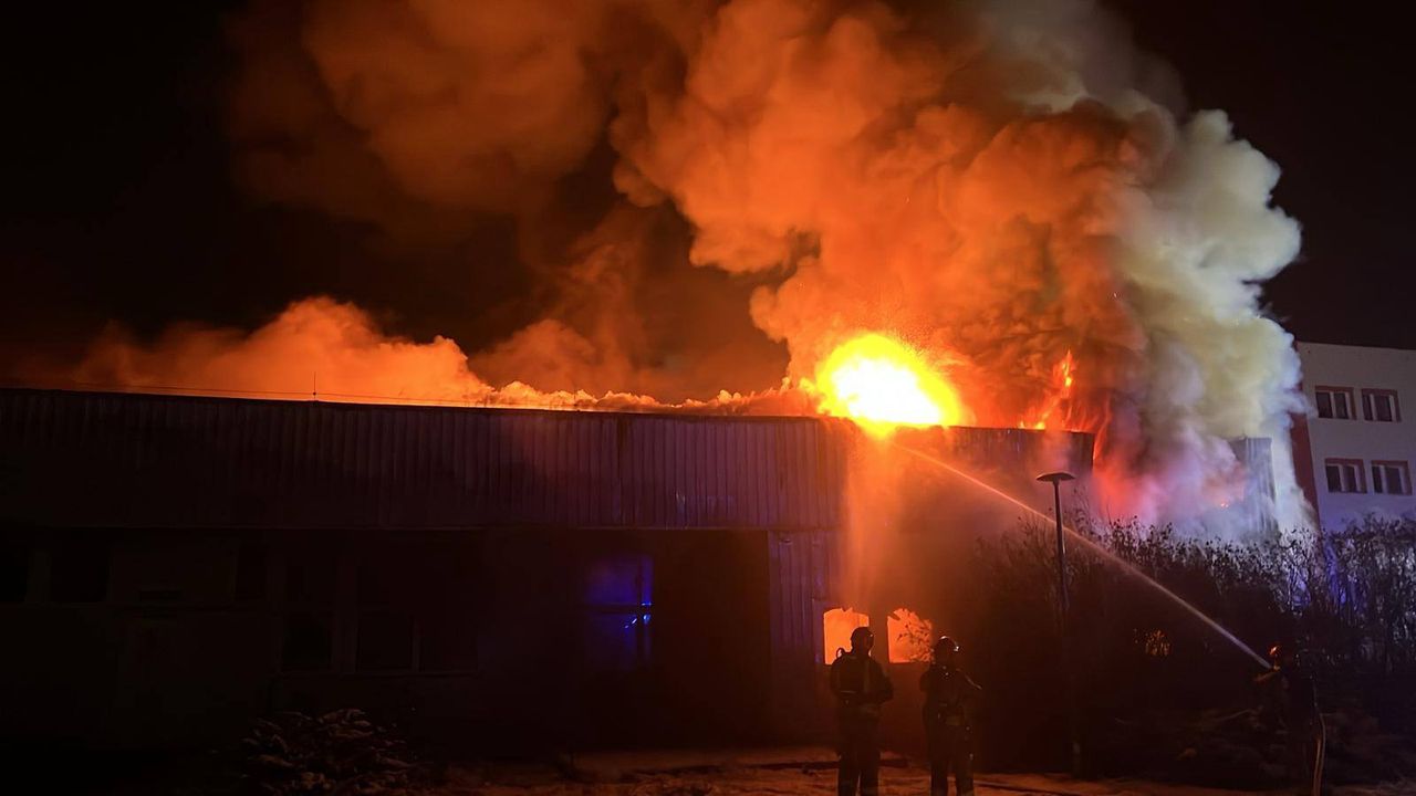 Pożar w budynku byłego przedszkola. Nie żyje jedna osoba