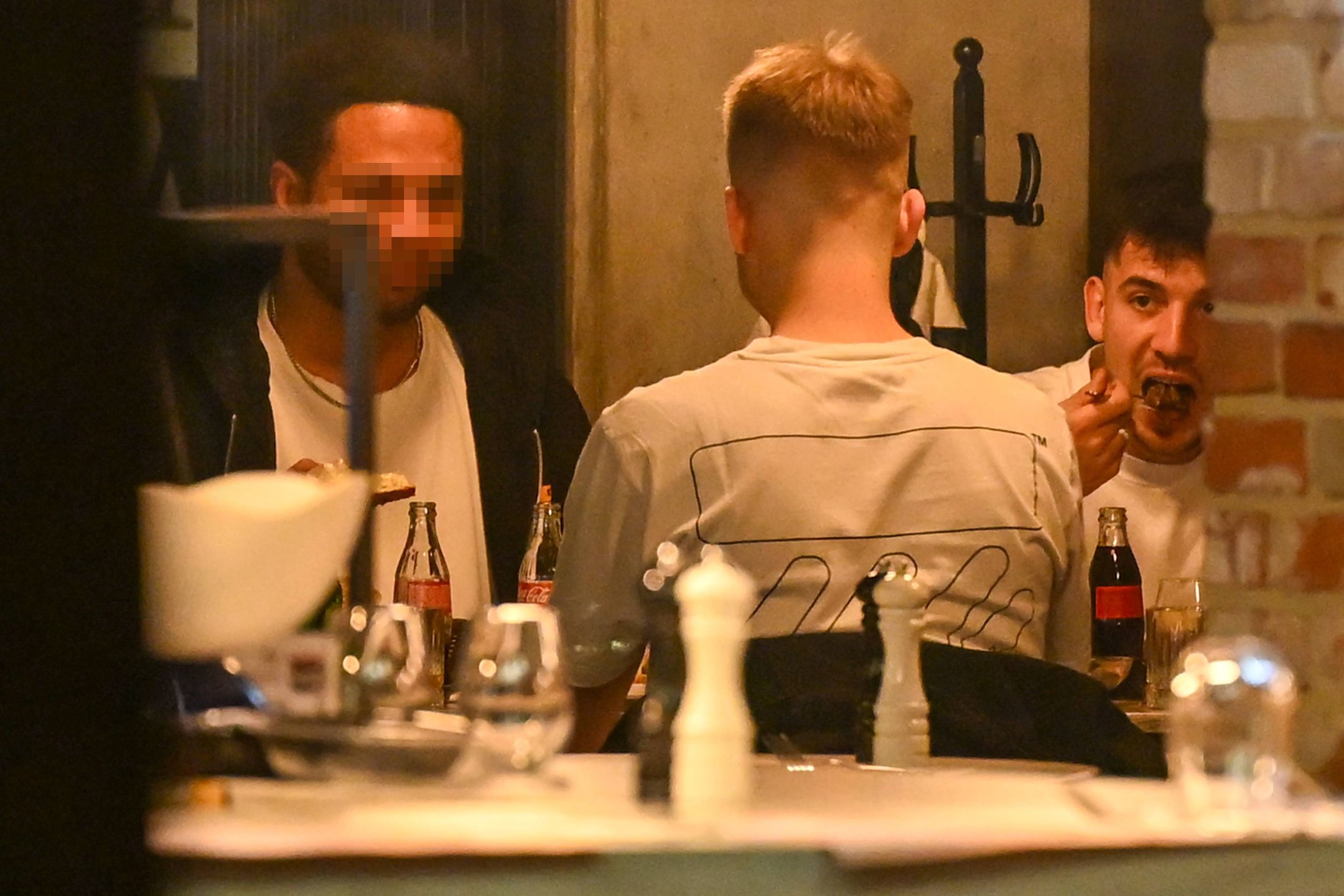 Jakub Moder i Mateusz Skrzypczak wyskoczyli w nocy na miasto