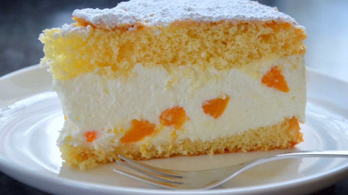 Ciasto z kremem i mandarynkami na Dzień Babci i Dziadka