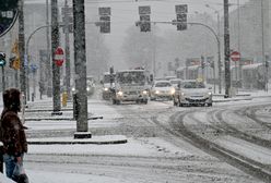 Śnieżyca paraliżuje drogi. Atak zimy w Polsce