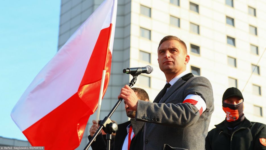Goście audycji byli pytani o wpis pochodzący z konta, które podszywało się pod Roberta Bąkiewicza