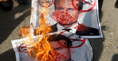Macron w "The New York Times" krytykuje media z USA i Wielkiej Brytanii