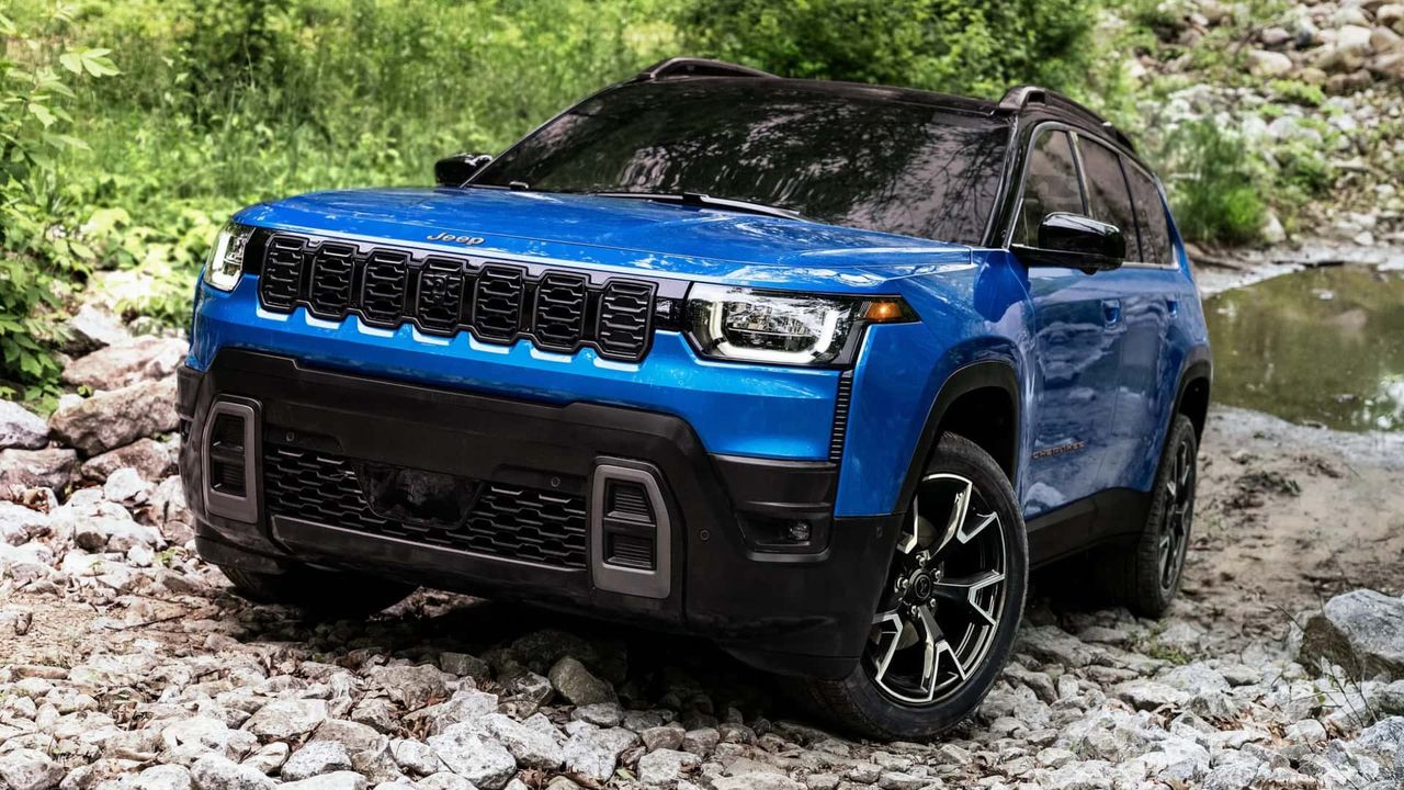 Wielki powrót Cherokee. Jeep uchyla rąbka tajemnicy