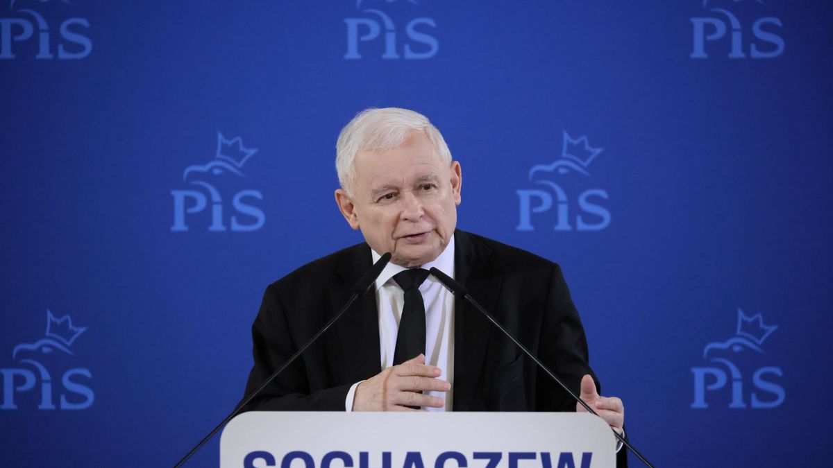 Jarosław Kaczyński podczas spotkania z mieszkańcami Sochaczewa