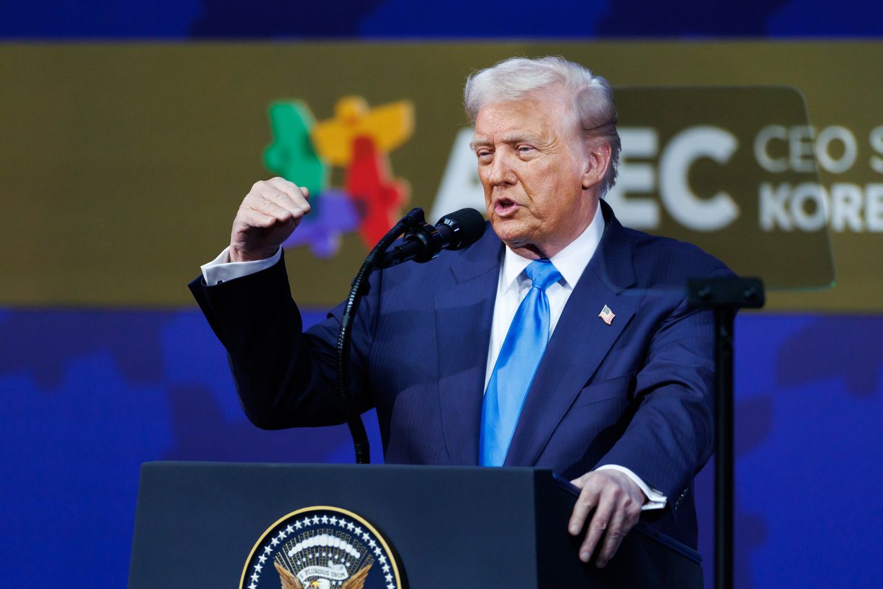 Trump zarządził testy nuklearne. Minister energii uspokaja