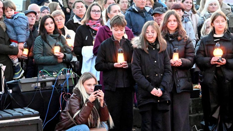 Zaduszki 2025 na cmentarzu na Piaskach 