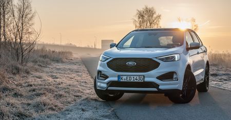 Ford Edge po liftingu. Stracił nieco charakteru, ale dalej robi wrażenie