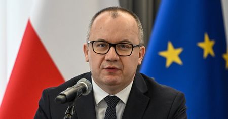 Kłopoty Macierewicza? Jasne słowa Bodnara. "Nie chcę sugerować"