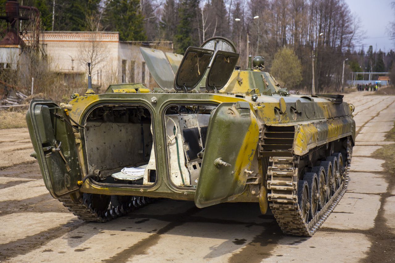 Ukraińcy przejęli rosyjski wóz piechoty. Znajdowało się w nim "militarne złoto"