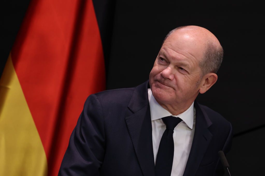 German parliament gears up for crucial vote on Scholz's fate