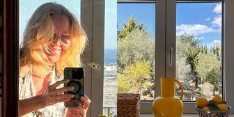 Agata Młynarska ma willę w Hiszpanii. Tak się urządziła: kolorowe wazony, drewno i NIEZIEMSKIE WIDOKI (ZDJĘCIA)