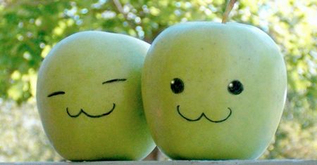 Dobry wujek Apple instruuje Samsunga, jak robić smartfony i tablety