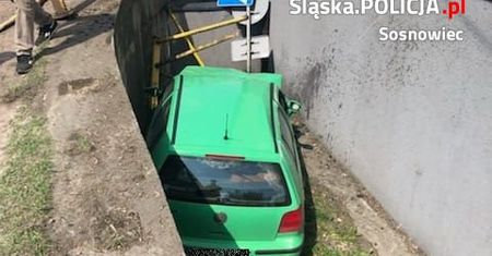 Wypadek w Sosnowcu. Wjechał na chodnik i potrącił 80-latkę. Był pijany