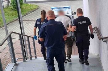 Żagań: Poszukiwany zuchwały złodziej wpadł w markecie. Wcześniej wyrwał kobiecie pieniądze