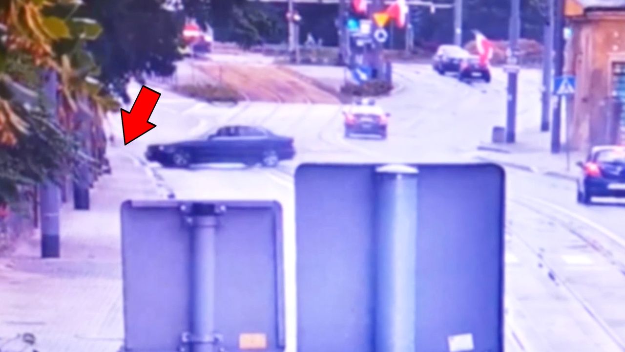 O krok od tragedii. Pijany kierowca w Gorzowie wjechał na chodnik prosto w pieszego