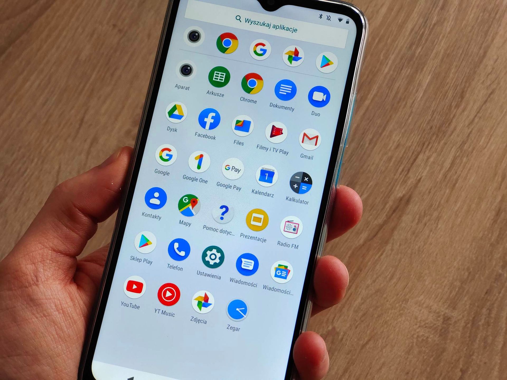Motorola Moto G8 Power Lite pokazuje, że duża bateria i poręczna obudowa mogą iść w parze [pierwsze wrażenia] 24