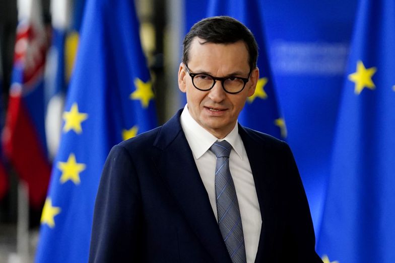 Premier Morawiecki straszy Polaków drożyzną po przyjęciu euro. Oto jaka jest prawda