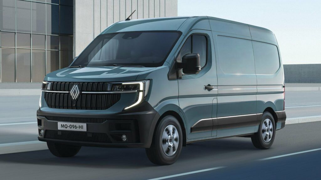 Nowe Renault Master zaskakuje wnętrzem i trzema rodzajami napędu