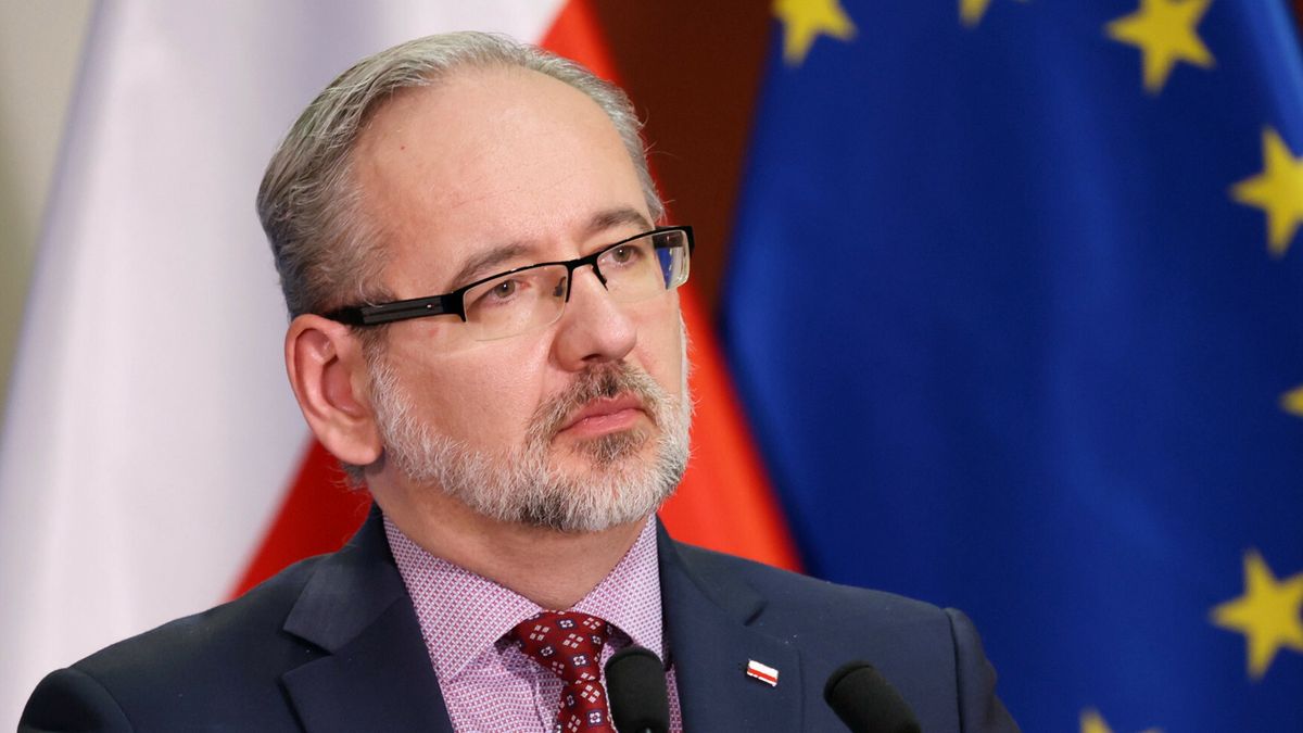 Rząd podjął niedawno decyzję o skróceniu czasu izolacji. Teraz wyśle SMS-y. 