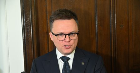 Kaczyński "sunął jak czołg". Hołownia przyznaje, nie wiedział co robić