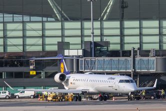 Niemcy. W samolotach i na lotniskach będą obowiązywać nowe maseczki