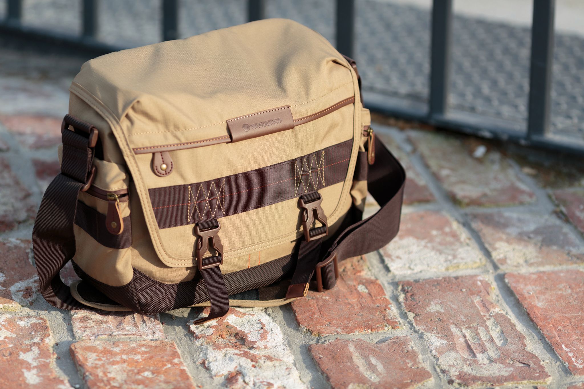 Vanguard Havana 33 – recenzja wygodnej torby fotograficznej w miejskim stylu 3
