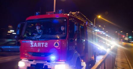 Mężczyzna spłonął w aucie. Tragedia przy drodze