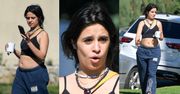 Naturalna Camila Cabello maszeruje po osiedlu w rozciągniętym dresie (ZDJĘCIA)