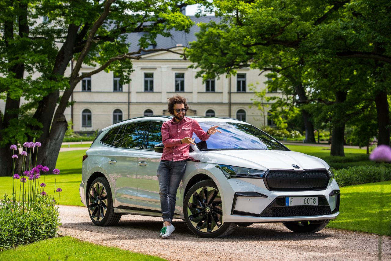 Pierwsza jazda: Škoda Enyaq IV Sportline 80X – zapomnij o wodzie w butelce