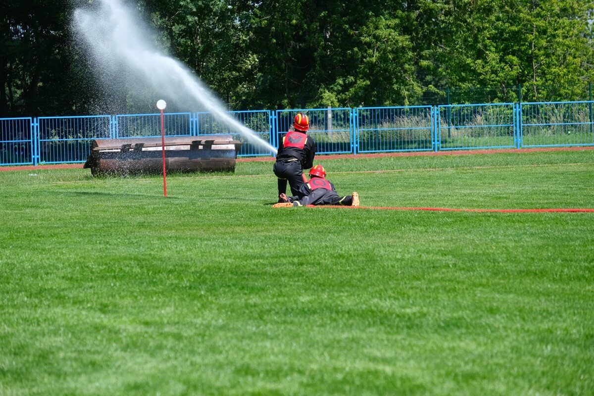 Gminne zawody sportowo-pożarnicze w Bełżycach 2024