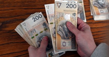 "Popyt spada w przepaść". Tąpnięcie na rynku kredytów