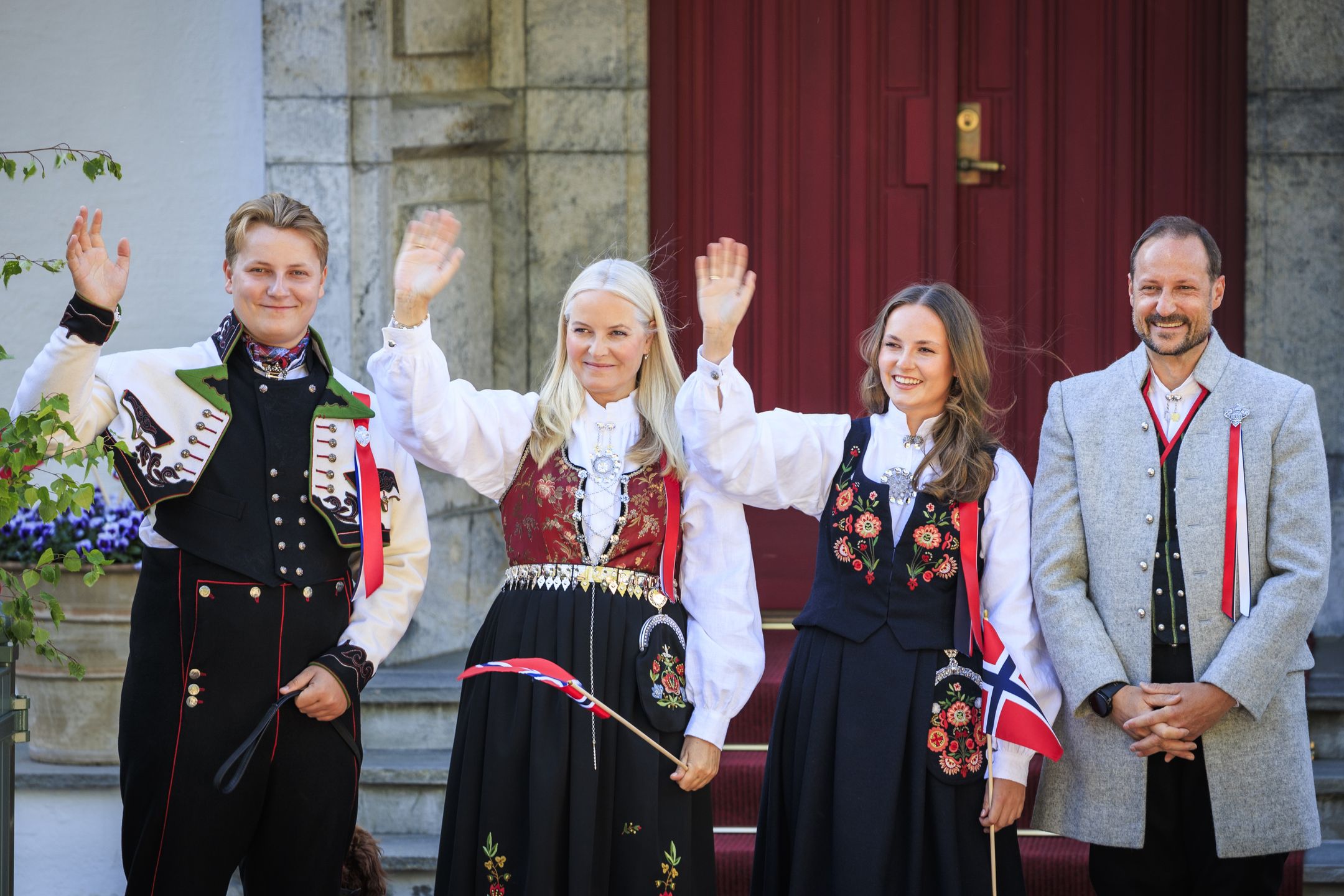 Sverre Magnus, Mette Marit,Ingrid Alexandra i Hakon Magnus 