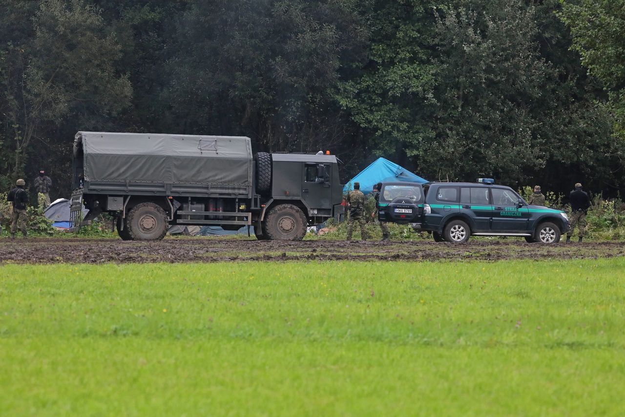 Co Polacy sądzą o wpuszczaniu uchodźców? Najnowszy sondaż