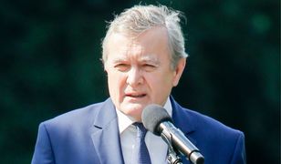 Gliński ogłosił nową dotację dla niezależnych księgarni. Jedno zdanie zmienia wszystko