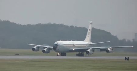 Samolot tropiący testy nuklearne. WC-135W Constant Phoenix znowu nad Europą
