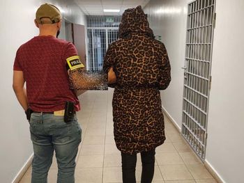 Sieradz: 38-latka znów zatrzymana z narkotykami. W ubiegłym roku odsiadywała wyrok za dilerkę