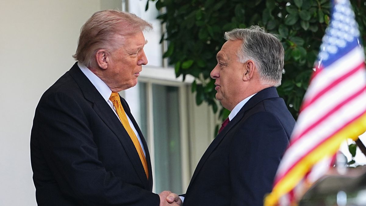 US President Donald Trump, left, and Viktor Orban, Hungary's prime minister, shake hands outside the West Wing of the White House in Washington, DC, US, on Friday, Nov. 7, 2025. Orban is meeting with Trump at the White House, where the Hungarian leader is seeking to win an exemption from US sanctions on Russian oil. Photographer: Aaron Schwartz/CNP/Bloomberg via Getty Images