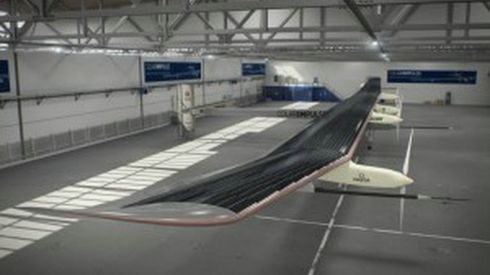 Szwajcarski Solar Impulse będzie bił rekord w czasie nocnego lotu (wideo) 1