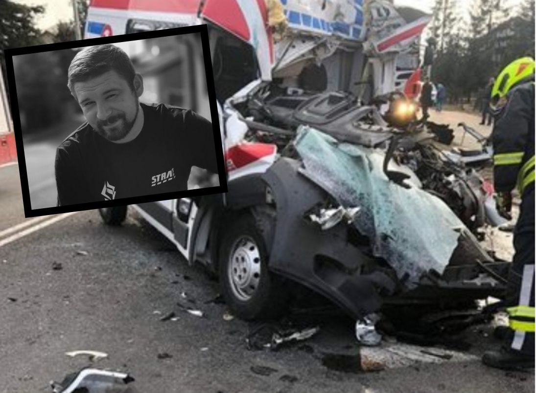 Na skrzyżowaniu ulic Siewierskiej i Kromołowskiej  w Zawierciu doszło do zderzenia karetki z samochodem ciężarowym. 