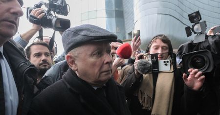 Kaczyński wrócił do siedziby TVP i nie wytrzymał. "Uważaj gówniarzu..."