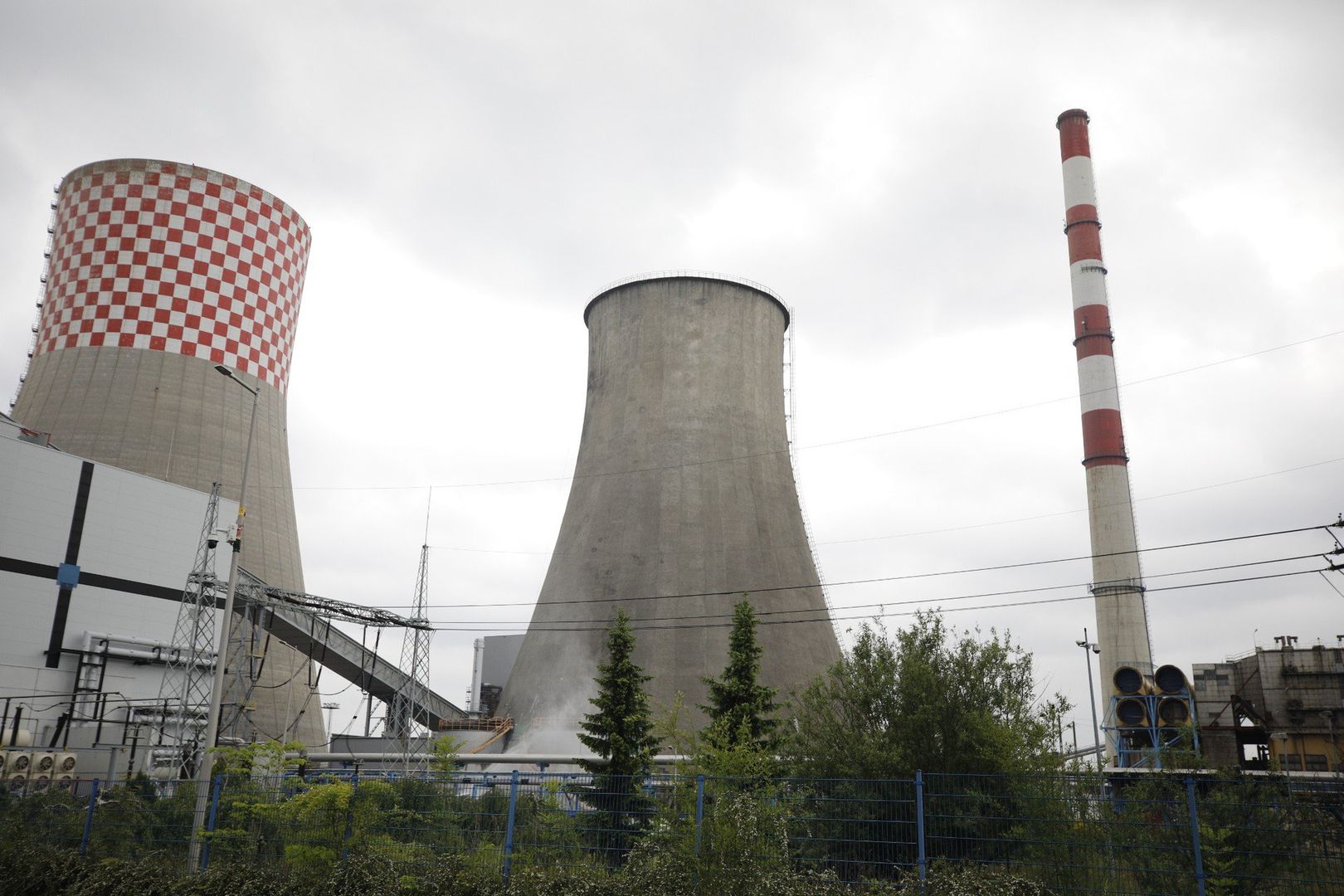 Ostatnia chłodnia kominowa wyburzona na terenie Elektrowni Łagisza