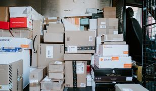 "Przestają płacić". Kurierzy mają gigantyczny problem. Co się dzieje?