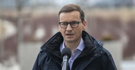 Bezkarność urzędników. "Strażak nie powinien się zastanawiać, czy warto wybić szybę"