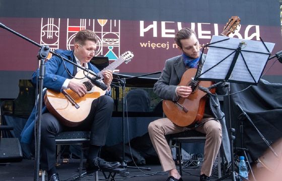 Hevelka Festiwal Alkoholi za darmo dla dzieci. Rada Reklamy zgadza się z częścią skargi